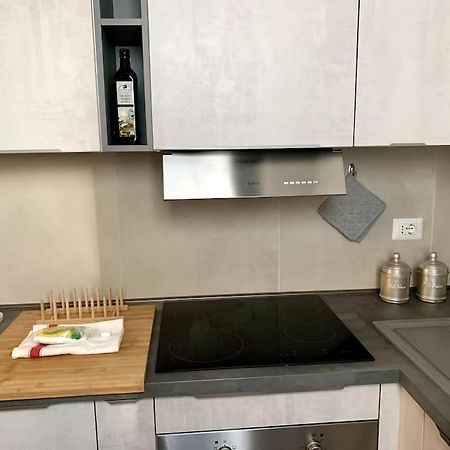 Appartamento Con Terrazzo Sui Tetti Milanesi ภายนอก รูปภาพ