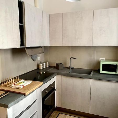Appartamento Con Terrazzo Sui Tetti Milanesi ภายนอก รูปภาพ