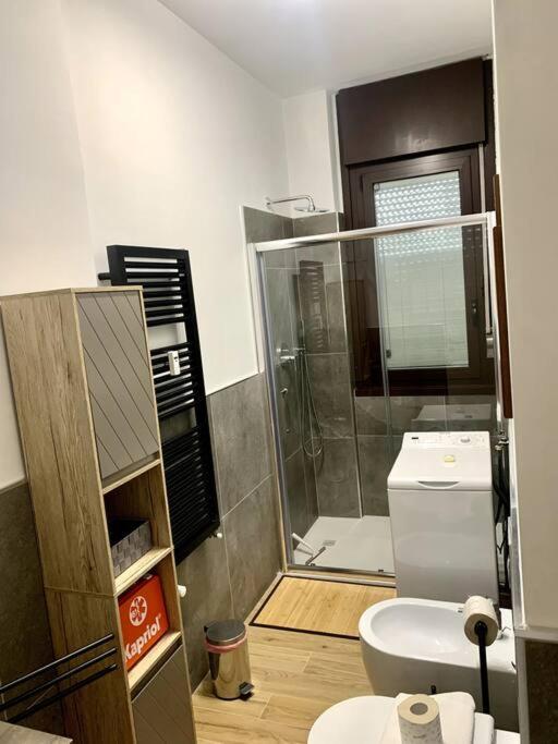 Appartamento Con Terrazzo Sui Tetti Milanesi ภายนอก รูปภาพ